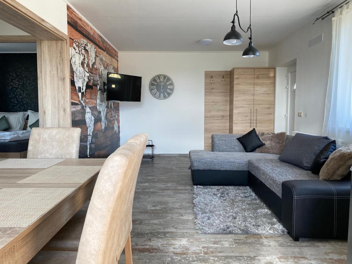 Dioliget Cottage Sárvár Eksteriør billede