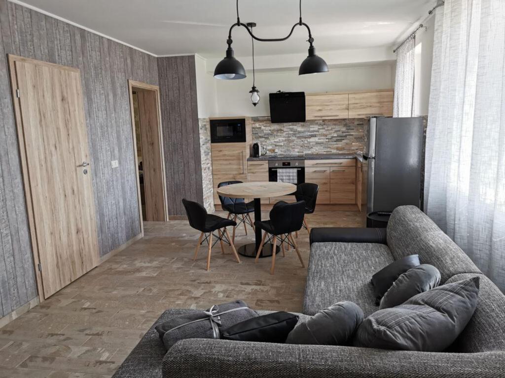 Dioliget Cottage Sárvár Eksteriør billede