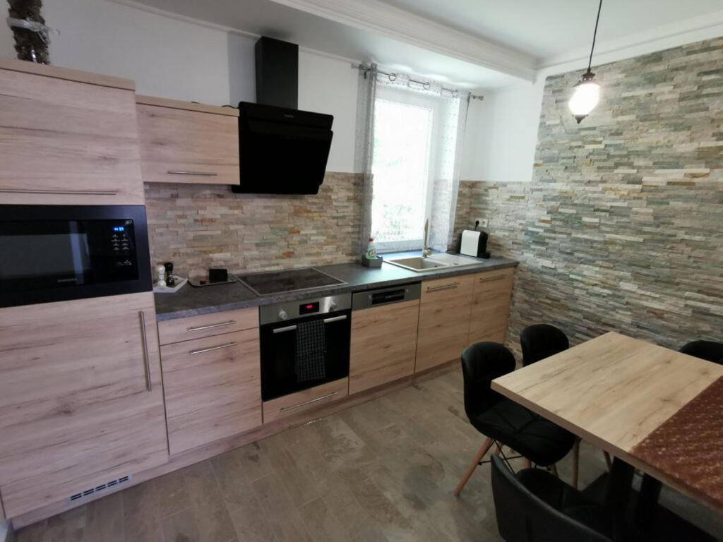 Dioliget Cottage Sárvár Eksteriør billede
